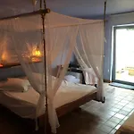 Varma Nesto Bed & Breakfast 3*