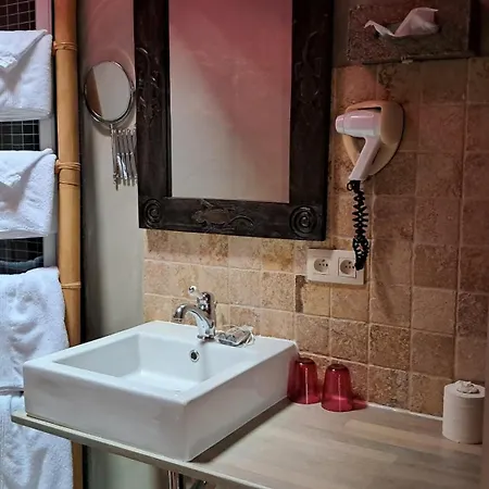 Varma Nesto Bed & Breakfast De Panne
