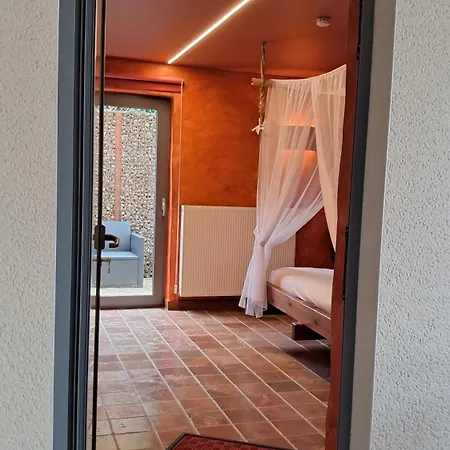 Varma Nesto La Panne