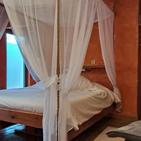 Varma Nesto Bed & Breakfast De Panne