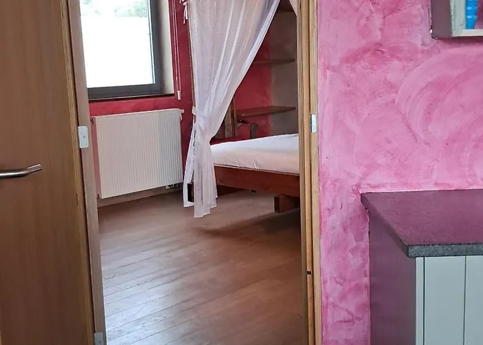 Varma Nesto Bed & Breakfast De Panne