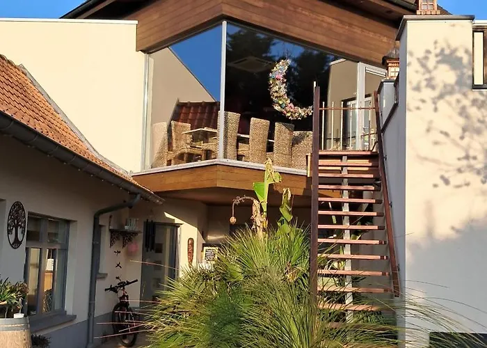 Varma Nesto Bed & Breakfast 3*